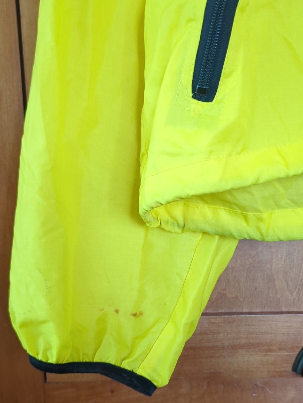 Helly Hansen Yellow Hooded Raincoat - Picture 3 of 4